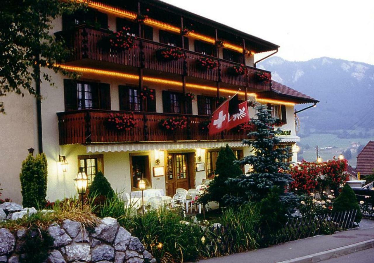 Hotel Restaurant Le Gruyerien Morlon Exterior photo